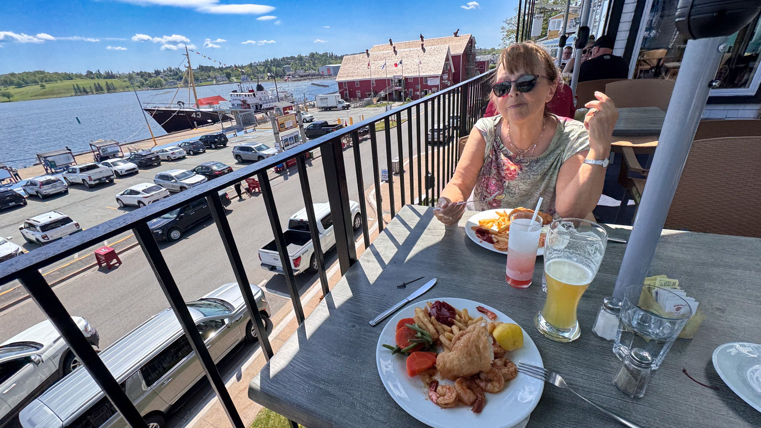 Cajun Shrimps und PIA Bier
